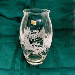 Frosted Sleigh Ride Vase  Glass Avon Presidents Club 1998-Luminarc France